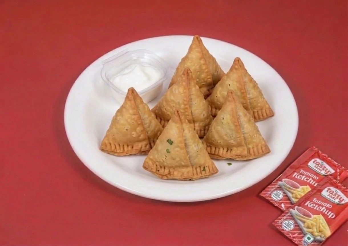 Keema samosa at Biryani Box Company Bhilai